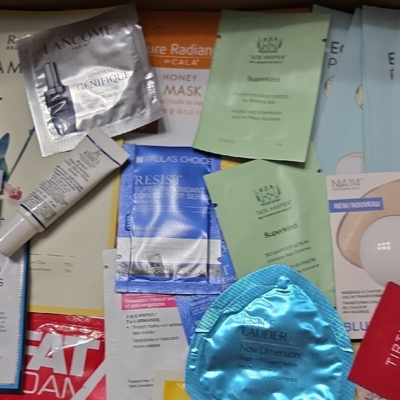 40+ Samples Kiehls Lancome Herbivore Glow Recipe Clarins Korean Skincare NEW - Picture 8 of 10